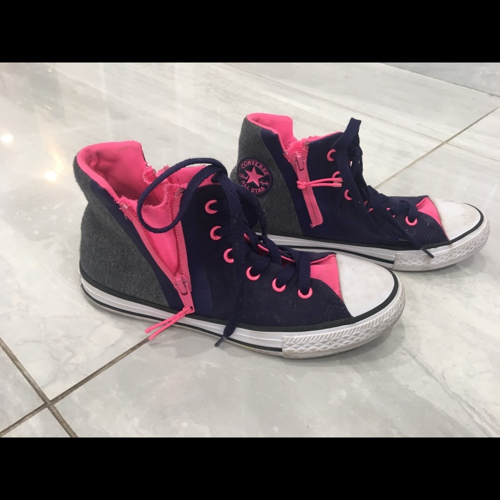 Converse size 3 great condition